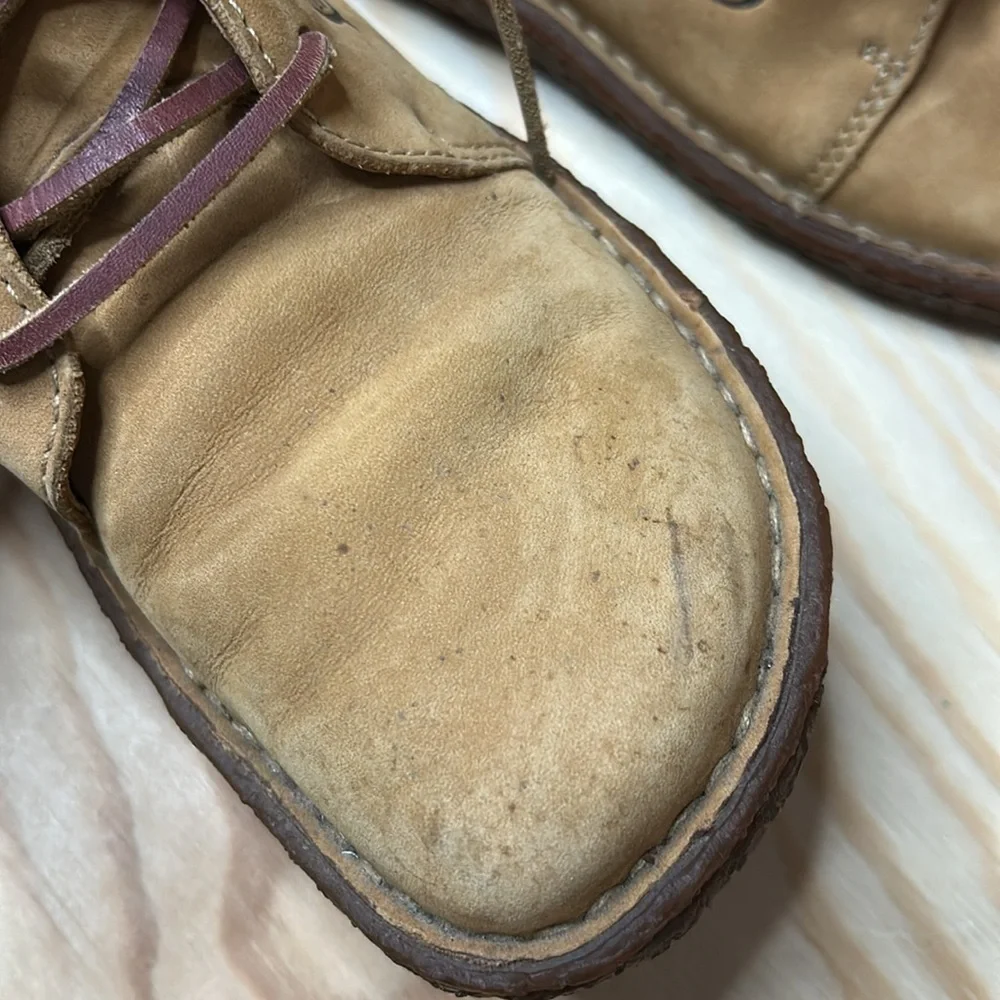 Women's Born Leather Lace-Up Shoes - Casual Everyday Style | Preloved size 7 - Picture 7 of 9